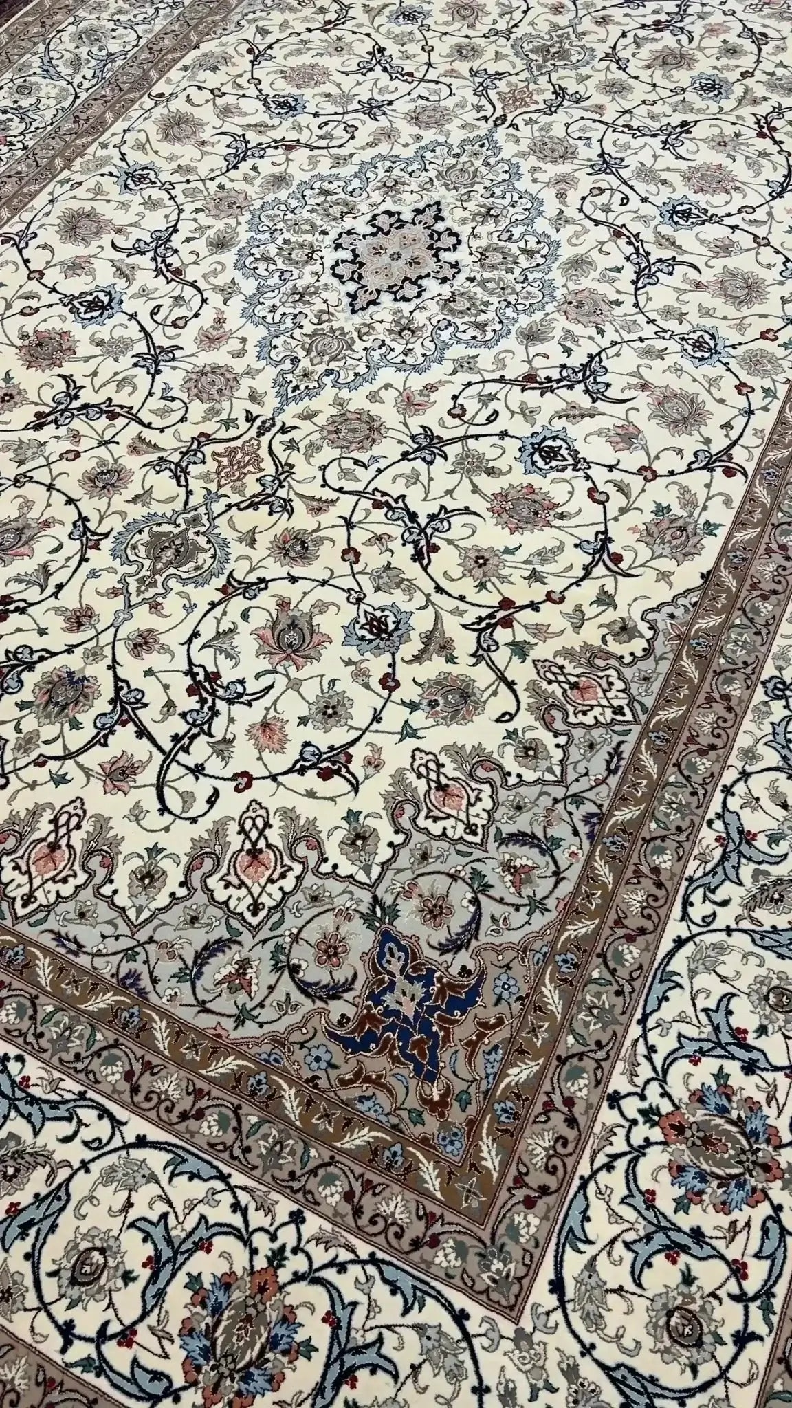 "Hand-Knotted Persian Rug, Elegant Isfahan Design, Silk and Wool Blend" – Highlighting the craftsmanship, design, and materials.